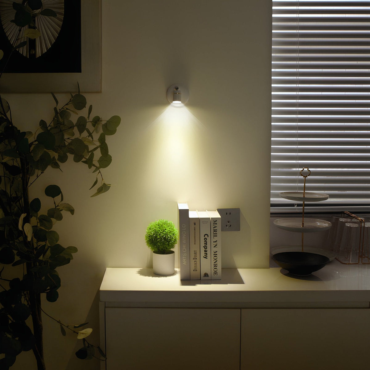 Rechargeable Wall Light 'EasyLight' - Cordless Light with Remote Control, 360 Degree Rotation, 3 Brightness Levels, Timer & USB Charging