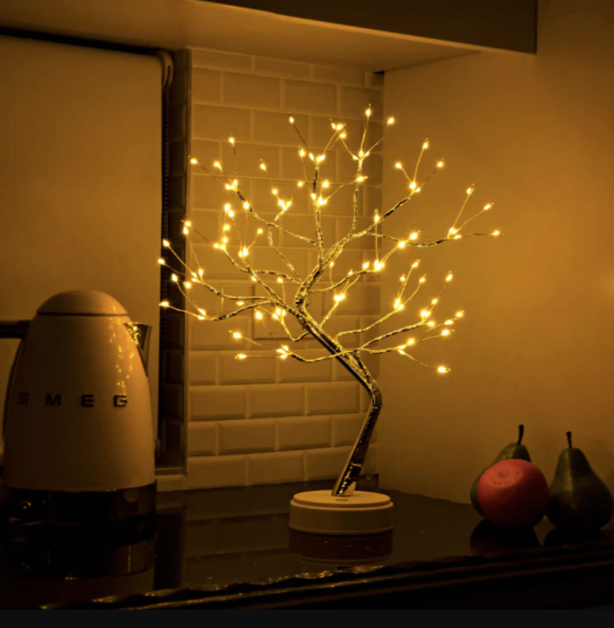 Magical LED Light Tree - Unique Decorative Table Lamp for Christmas & Winter -  Rechargeable - Bedside Lamp - Living Room